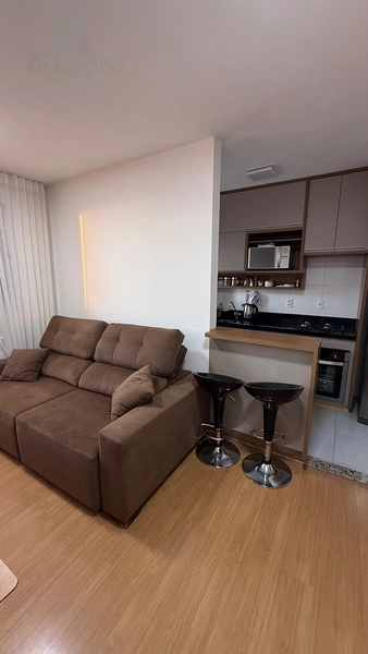 Apartamento 2/1 sendo 1 suíte, montado em armários, cortinas e ar condicionado. : 10ª foto da galeria de imagens do imóvel