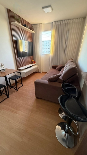 Apartamento 2/1 sendo 1 suíte, montado em armários, cortinas e ar condicionado. : 1ª foto da galeria de imagens do imóvel
