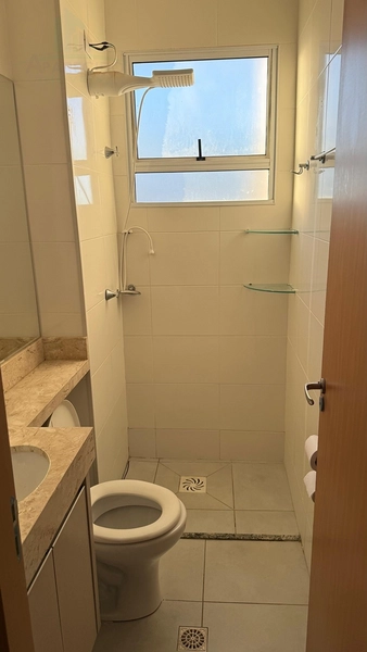 Apartamento 2/1 sendo 1 suíte, montado em armários, cortinas e ar condicionado. : 15ª foto da galeria de imagens do imóvel