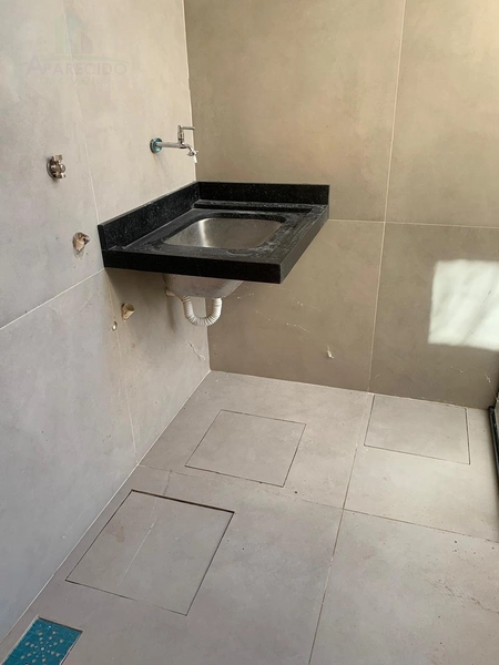 Linda casa com 3 quartos sendo 1 suíte, fino acabamento com muito requinte e bom gosto: 6ª foto da galeria de imagens do imóvel