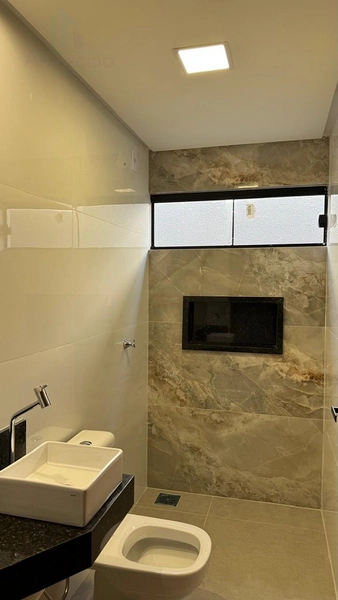 Casa á venda no Setor Papillon Park, 3/4 sendo 1 suíte e quintal grande: 3ª foto da galeria de imagens do imóvel