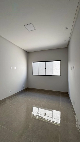 Casa á venda no Setor Papillon Park, 3/4 sendo 1 suíte e quintal grande: 7ª foto da galeria de imagens do imóvel