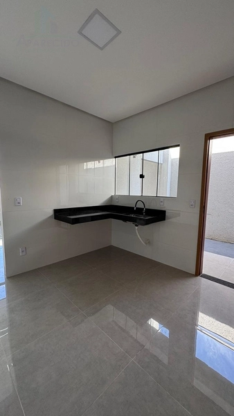 Casa á venda no Setor Papillon Park, 3/4 sendo 1 suíte e quintal grande: 8ª foto da galeria de imagens do imóvel