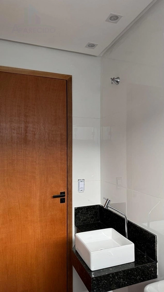 Casa á venda no Setor Papillon Park, 3/4 sendo 1 suíte e quintal grande: 5ª foto da galeria de imagens do imóvel