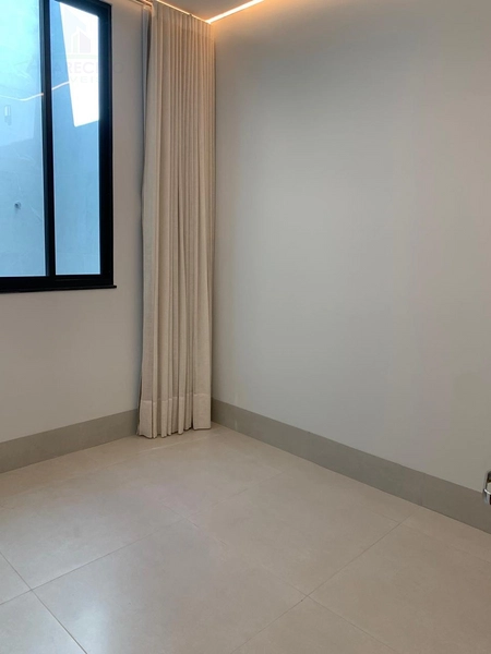 Casa com 3 suítes plenas e projetada em LED, fino acabamento com muito requinte e bom gosto: 14ª foto da galeria de imagens do imóvel