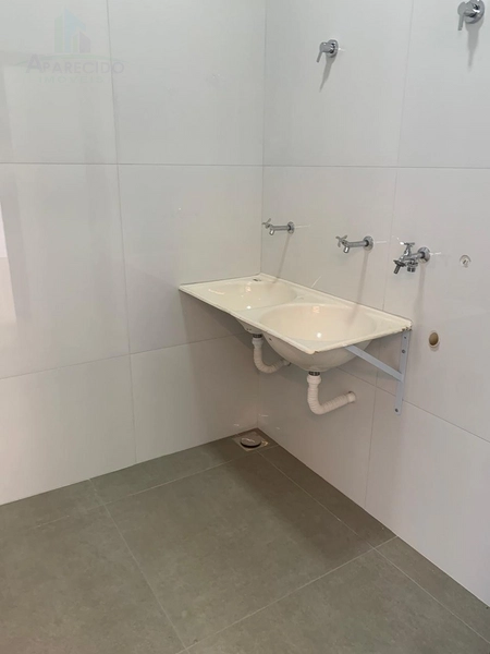 Casa com 3 suítes plenas e projetada em LED, fino acabamento com muito requinte e bom gosto: 2ª foto da galeria de imagens do imóvel