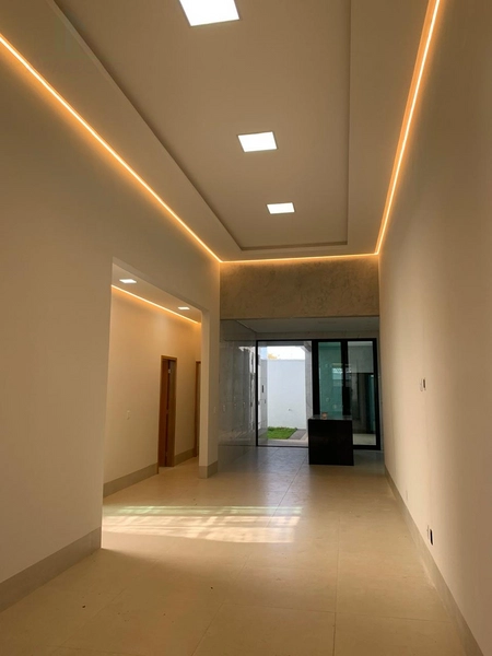 Casa com 3 suítes plenas e projetada em LED, fino acabamento com muito requinte e bom gosto: 9ª foto da galeria de imagens do imóvel