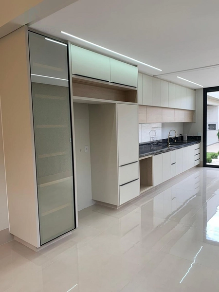 Casa dos sonhos 3 suítes, armários com muito requinte e bom gosto.: 2ª foto da galeria de imagens do imóvel