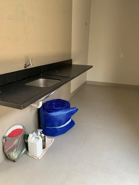 Linda casa de alto padrão com 4 suítes plenas, closet e piscina: 6ª foto da galeria de imagens do imóvel