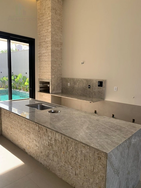 Linda casa de alto padrão com 4 suítes plenas, closet e piscina: 13ª foto da galeria de imagens do imóvel