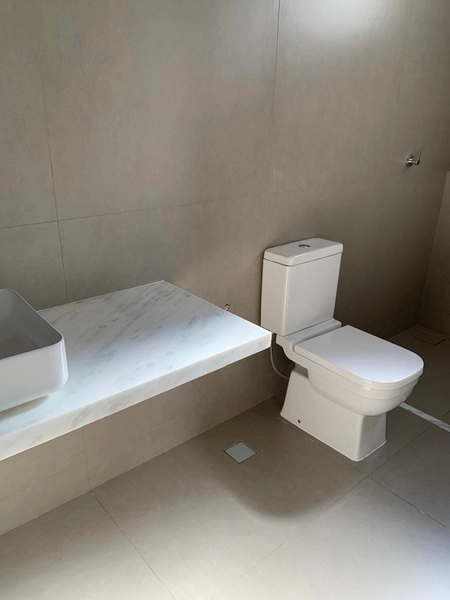 Linda casa de alto padrão com 4 suítes plenas, closet e piscina: 18ª foto da galeria de imagens do imóvel