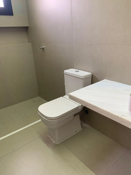 Linda casa de alto padrão com 4 suítes plenas, closet e piscina: 10ª foto da galeria de imagens do imóvel