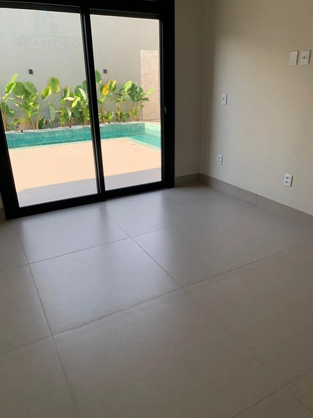 Linda casa de alto padrão com 4 suítes plenas, closet e piscina: 24ª foto da galeria de imagens do imóvel