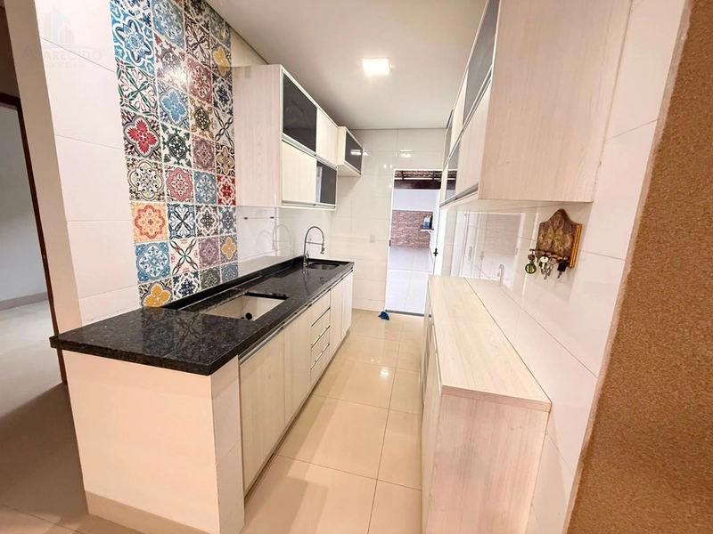 Linda casa com 3/1 suíte e armários no setor Três Marias: 6ª foto da galeria de imagens do imóvel