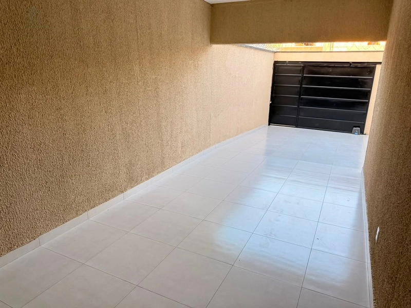 Linda casa com 3/1 suíte e armários no setor Três Marias: 8ª foto da galeria de imagens do imóvel