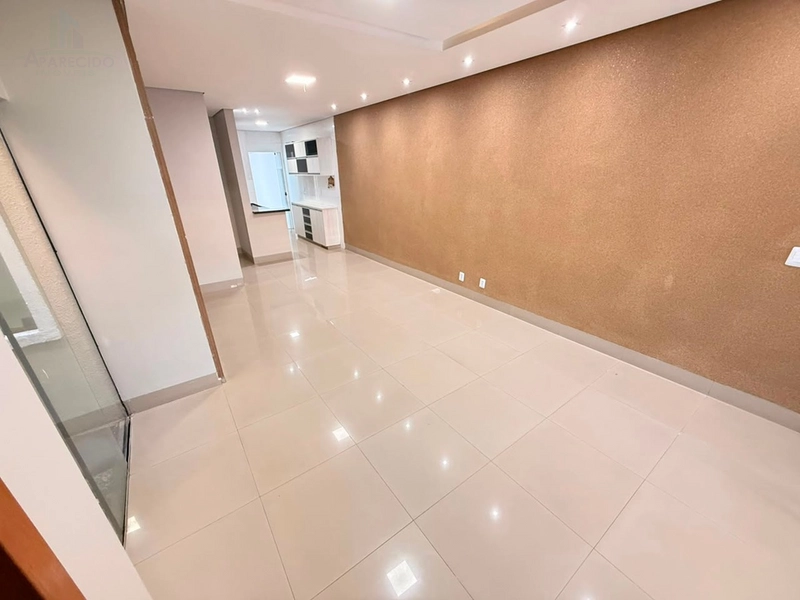 Linda casa com 3/1 suíte e armários no setor Três Marias: 7ª foto da galeria de imagens do imóvel