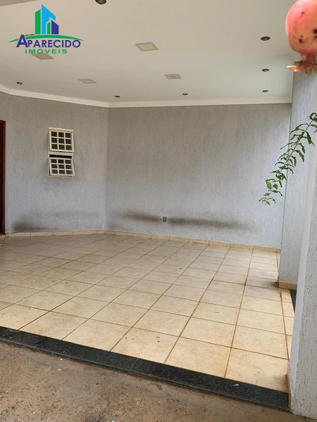 Casa à venda no Pappilon Park 3 suítes plenas e piscina  R$ 450.000,00: 7ª foto da galeria de imagens do imóvel