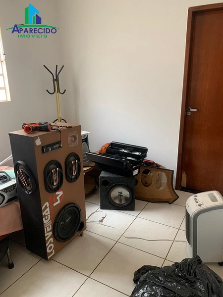 Casa à venda no Pappilon Park 3 suítes plenas e piscina  R$ 450.000,00: 16ª foto da galeria de imagens do imóvel