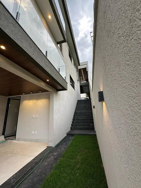 Sobrado dos sonhos com 3 suítes, sendo 1 máster.: 9ª foto da galeria de imagens do imóvel