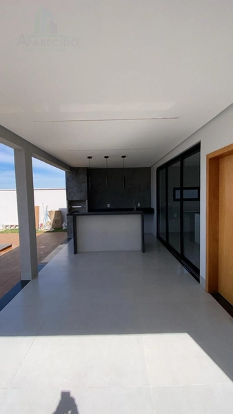 Lindo sobrado com 4 suítes, sendo 1 máster e piscina: 7ª foto da galeria de imagens do imóvel