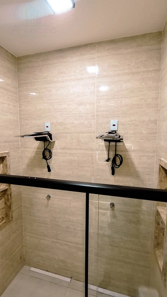 Maravilhosa casa com 3 suítes plenas com iluminação e piscina aquecida, tudo com muito requinte e bom gosto.: 27ª foto da galeria de imagens do imóvel