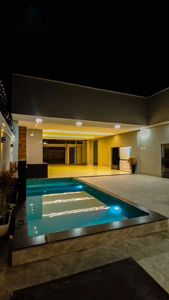 Maravilhosa casa com 3 suítes plenas com iluminação e piscina aquecida, tudo com muito requinte e bom gosto.: 5ª foto da galeria de imagens do imóvel