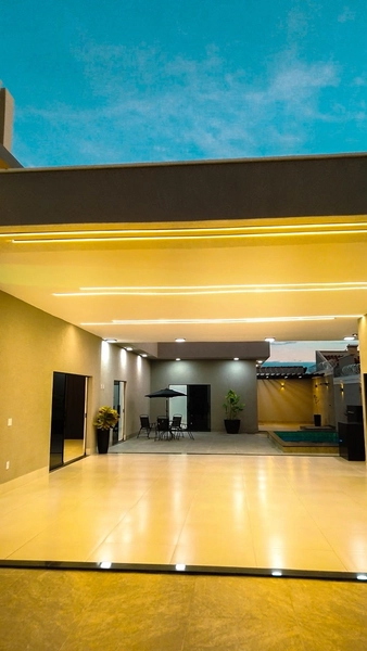 Maravilhosa casa com 3 suítes plenas com iluminação e piscina aquecida, tudo com muito requinte e bom gosto.: 7ª foto da galeria de imagens do imóvel