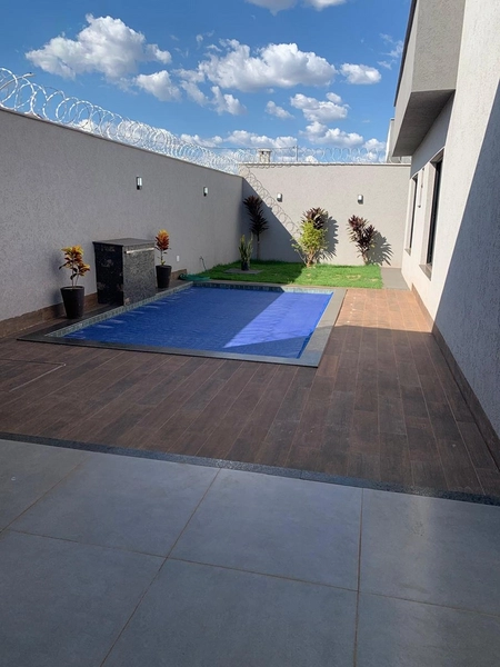 Maravilhosa casa com 3 suítes plenas e 1 closet,  com muito bom gosto e requinte.: 5ª foto da galeria de imagens do imóvel