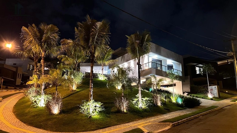 Maravilhosa casa com vista para toda Goiânia, com 3 suítes, mobilhada e decorada com muito requinte.: 1ª foto da galeria de imagens do imóvel