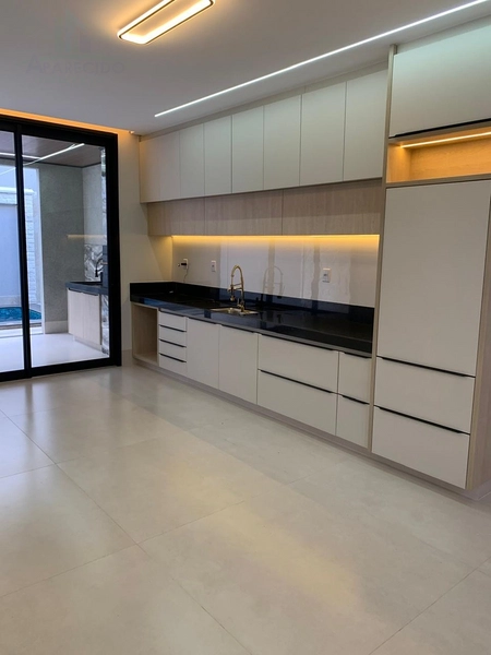 Casa dos sonhos no Parque Amazônia, toda em armários com muito requinte e bom gosto,: 19ª foto da galeria de imagens do imóvel