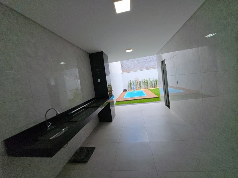 Linda casa 3/4 sendo 1 suíte com piscina : 8ª foto da galeria de imagens do imóvel