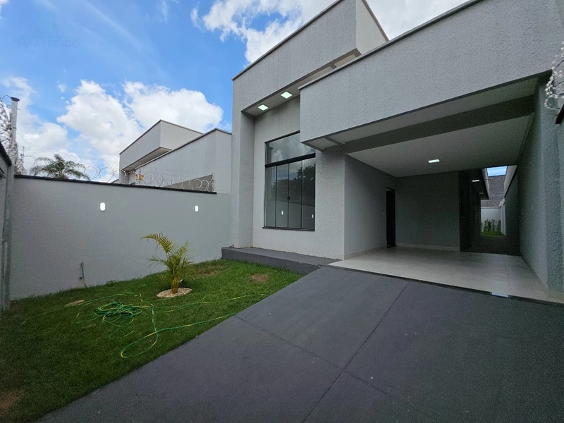 Linda casa 3/4 sendo 1 suíte com piscina : 12ª foto da galeria de imagens do imóvel