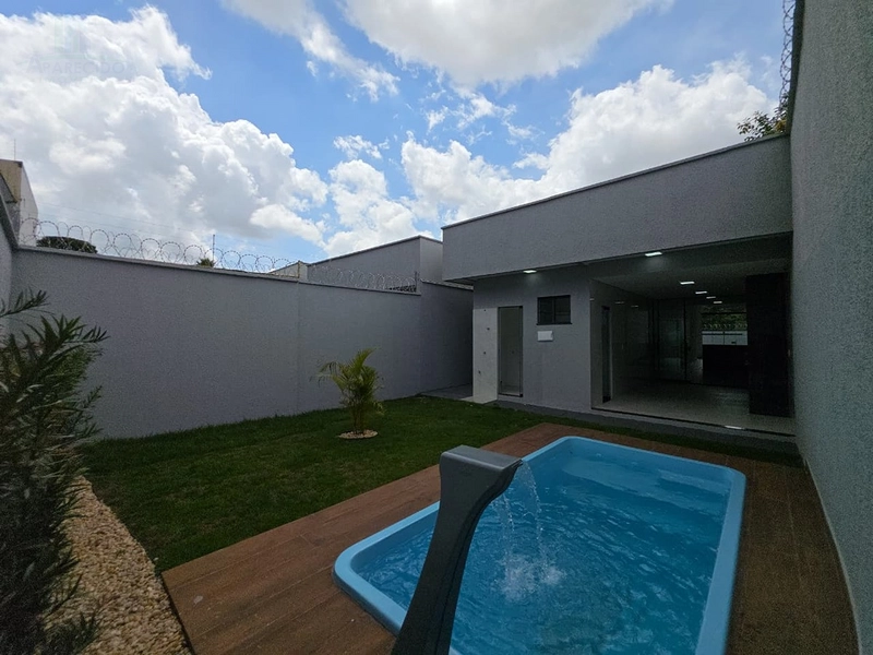 Linda casa 3/4 sendo 1 suíte com piscina : 10ª foto da galeria de imagens do imóvel