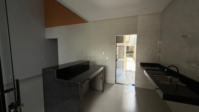 Linda casa 3 quartos sendo 1 suíte e lavabo com quintal: 9ª foto da galeria de imagens do imóvel