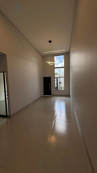 Linda casa 3 quartos sendo 1 suíte e lavabo com quintal: 5ª foto da galeria de imagens do imóvel