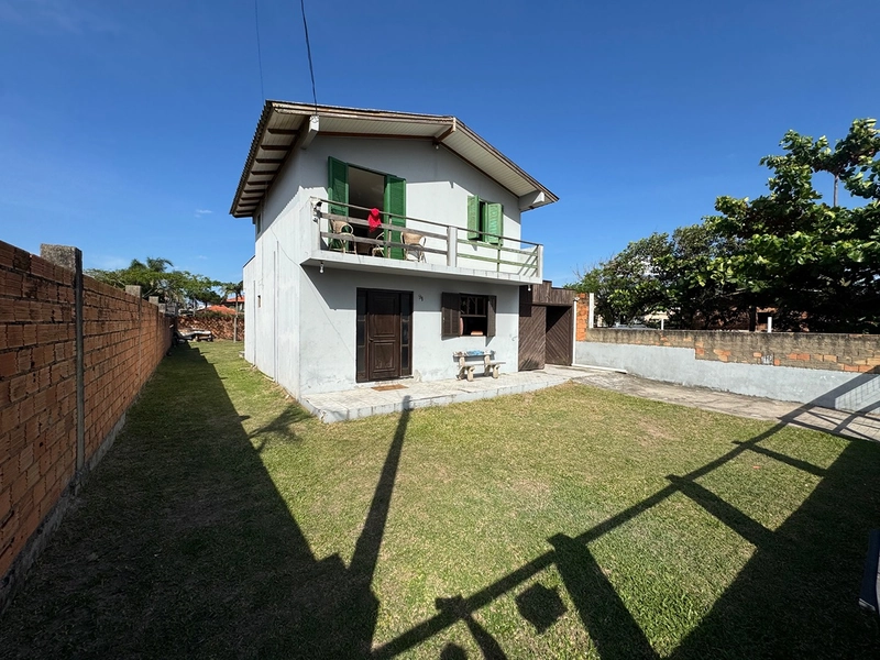 Sobrado bem localizado: 1ª foto da galeria de imagens do imóvel