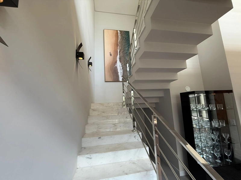 CASA DE ALTO PADRÃO NO CONDADO DE CAPÃO: 12ª foto da galeria de imagens do imóvel