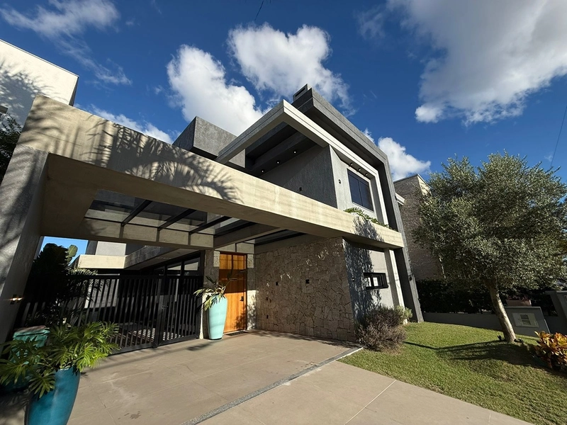 CASA DE ALTO PADRÃO NO CONDADO DE CAPÃO: 4ª foto da galeria de imagens do imóvel
