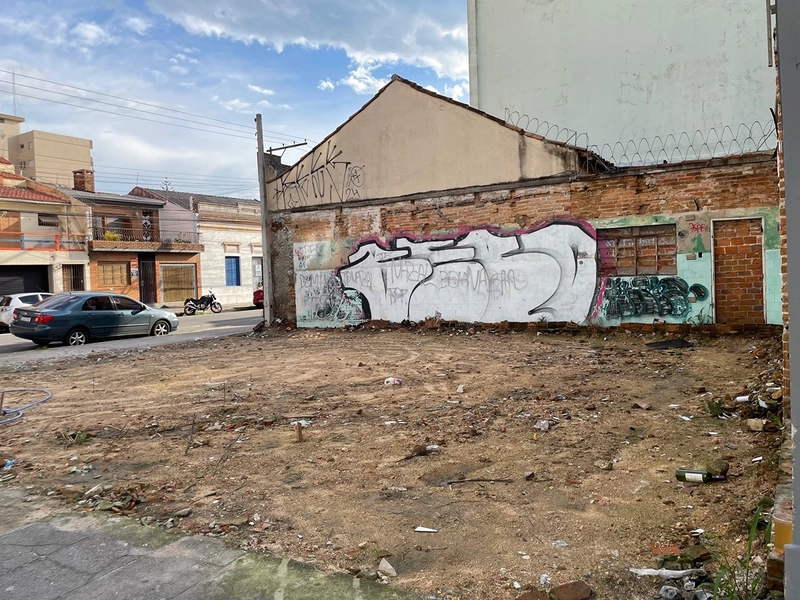 Terreno de esquina próximo Ucpel: 4ª foto da galeria de imagens do imóvel