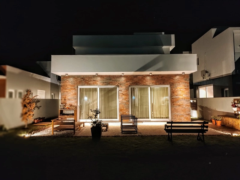 Casa aconchegante e alto padrão com 4 qurtos, suíte,, closet no Veredas: 5ª foto da galeria de imagens do imóvel