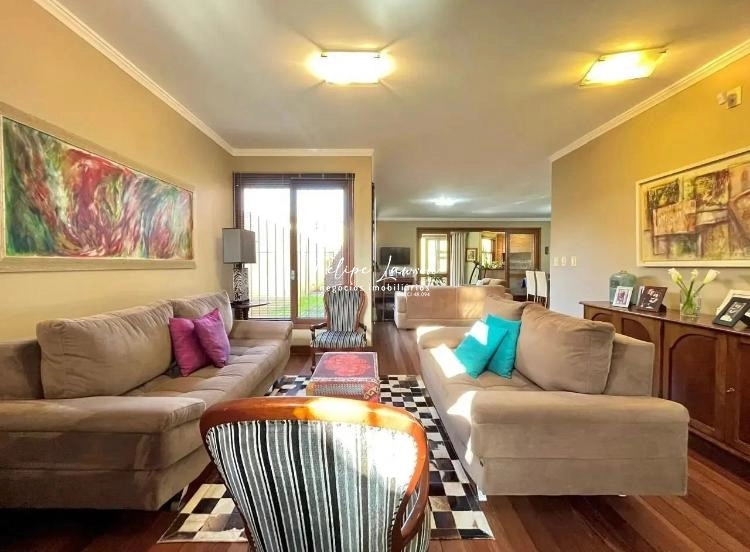 Belíssima casa na Baronesa 3 0u 4 dormitórios : 2ª foto da galeria de imagens do imóvel