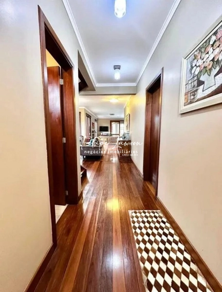 Belíssima casa na Baronesa 3 0u 4 dormitórios : 4ª foto da galeria de imagens do imóvel
