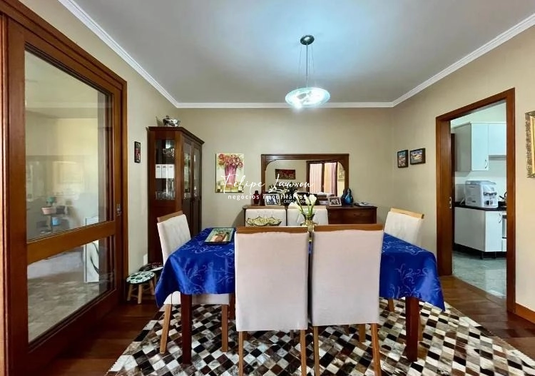 Belíssima casa na Baronesa 3 0u 4 dormitórios : 8ª foto da galeria de imagens do imóvel