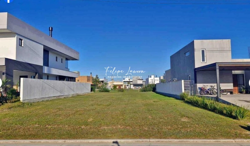 Lote fundo lago no Alphaville: 1ª foto da galeria de imagens do imóvel