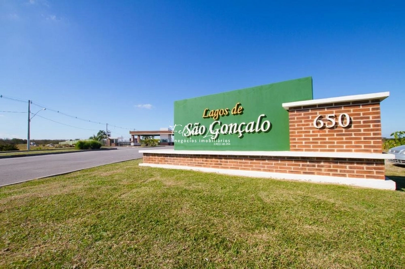 Lagos de São Gonçalo- lote fundo lago perfeito para construir: 2ª foto da galeria de imagens do imóvel