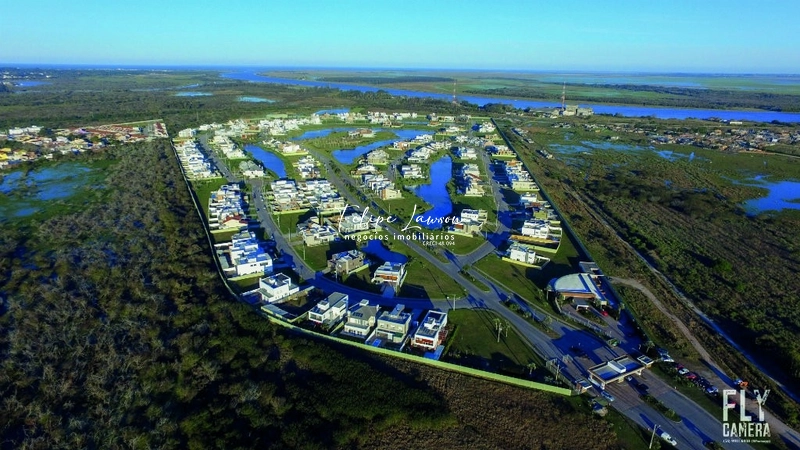 Lagos de São Gonçalo- lote fundo lago perfeito para construir: 1ª foto da galeria de imagens do imóvel