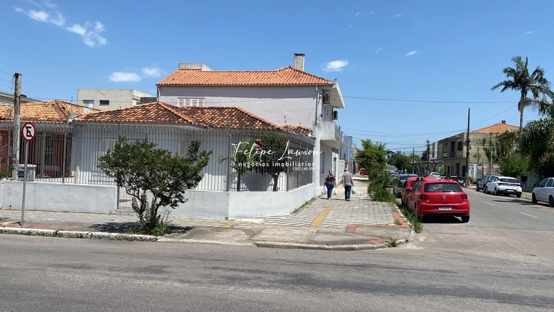 Casa residencial ou comercial 3 quartos muito bem conservada CohabPel: 1ª foto da galeria de imagens do imóvel