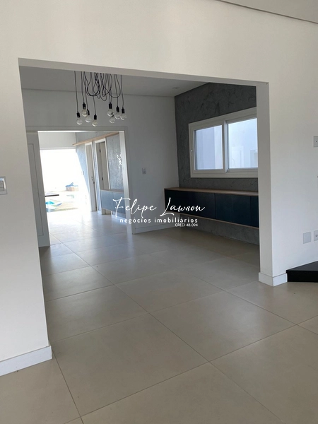 Casa impecável com 3 dormitórios no Boungaville: 1ª foto da galeria de imagens do imóvel