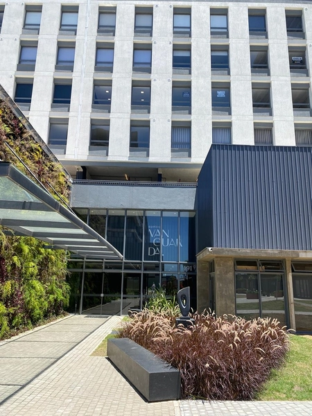 Sala nova no Edif  Vanguarda com vista o lago Parque Una: 2ª foto da galeria de imagens do imóvel