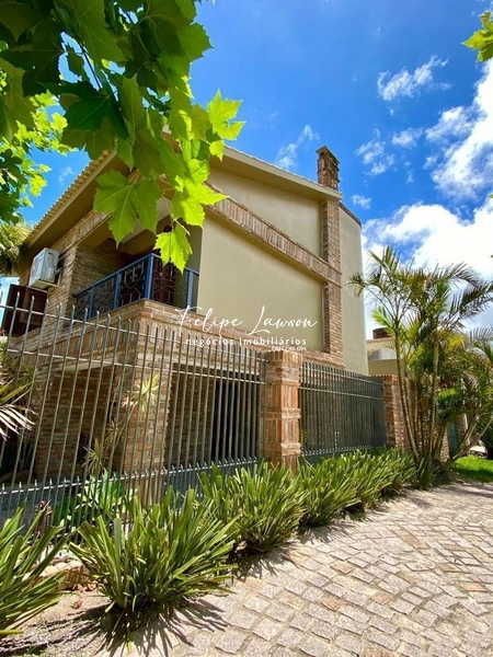 Casa com 3 quartos e 2 suites quase Av. Rio grande - Cassino: 1ª foto da galeria de imagens do imóvel